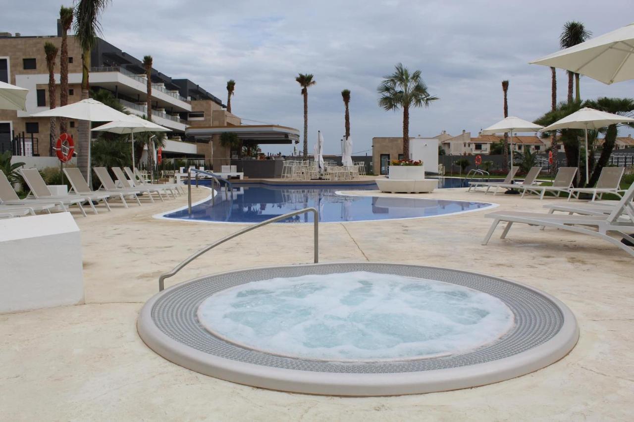 New - Flamenca Village - Fantastic Location! أوريويلا المظهر الخارجي الصورة