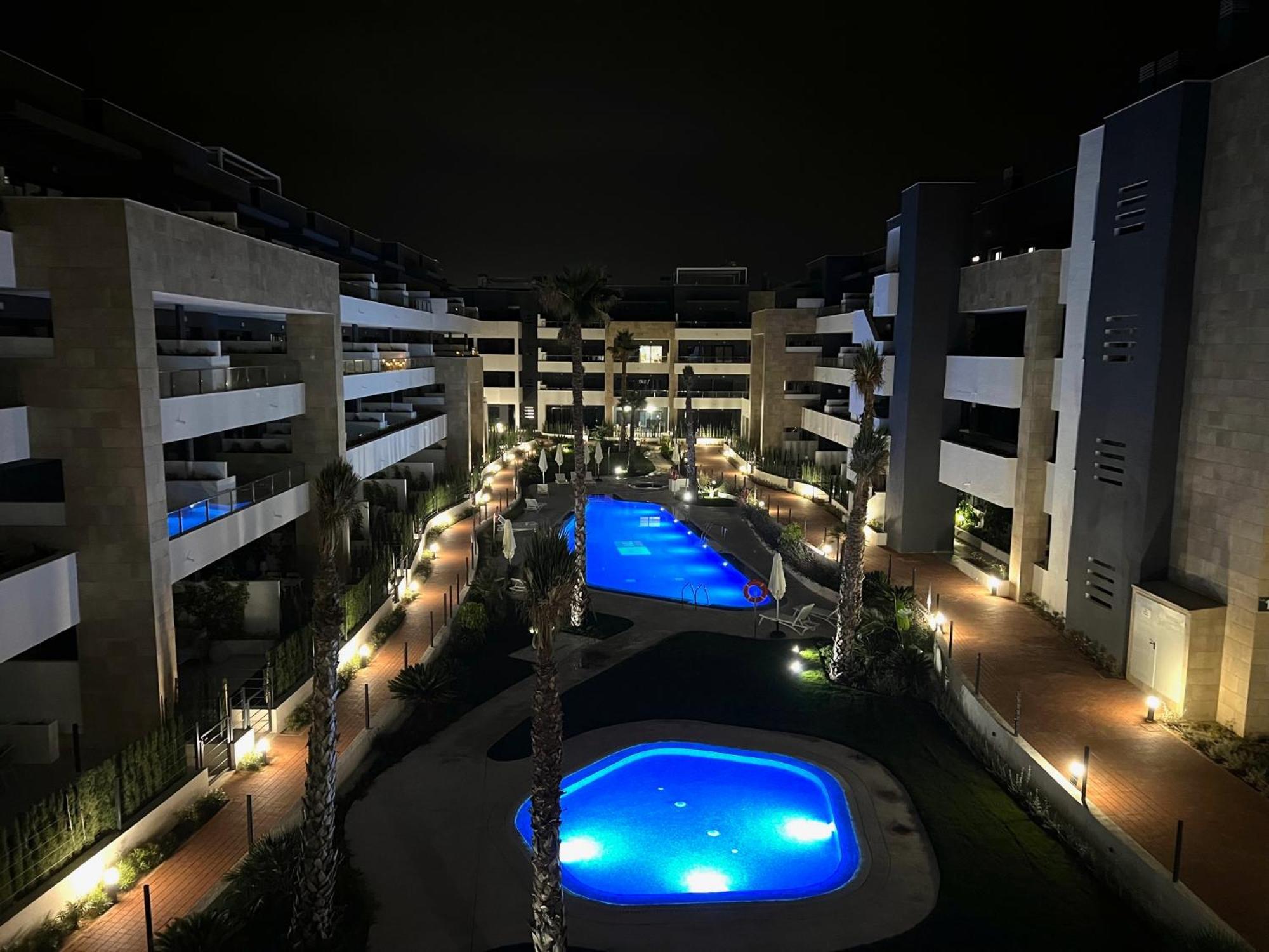 New - Flamenca Village - Fantastic Location! أوريويلا المظهر الخارجي الصورة